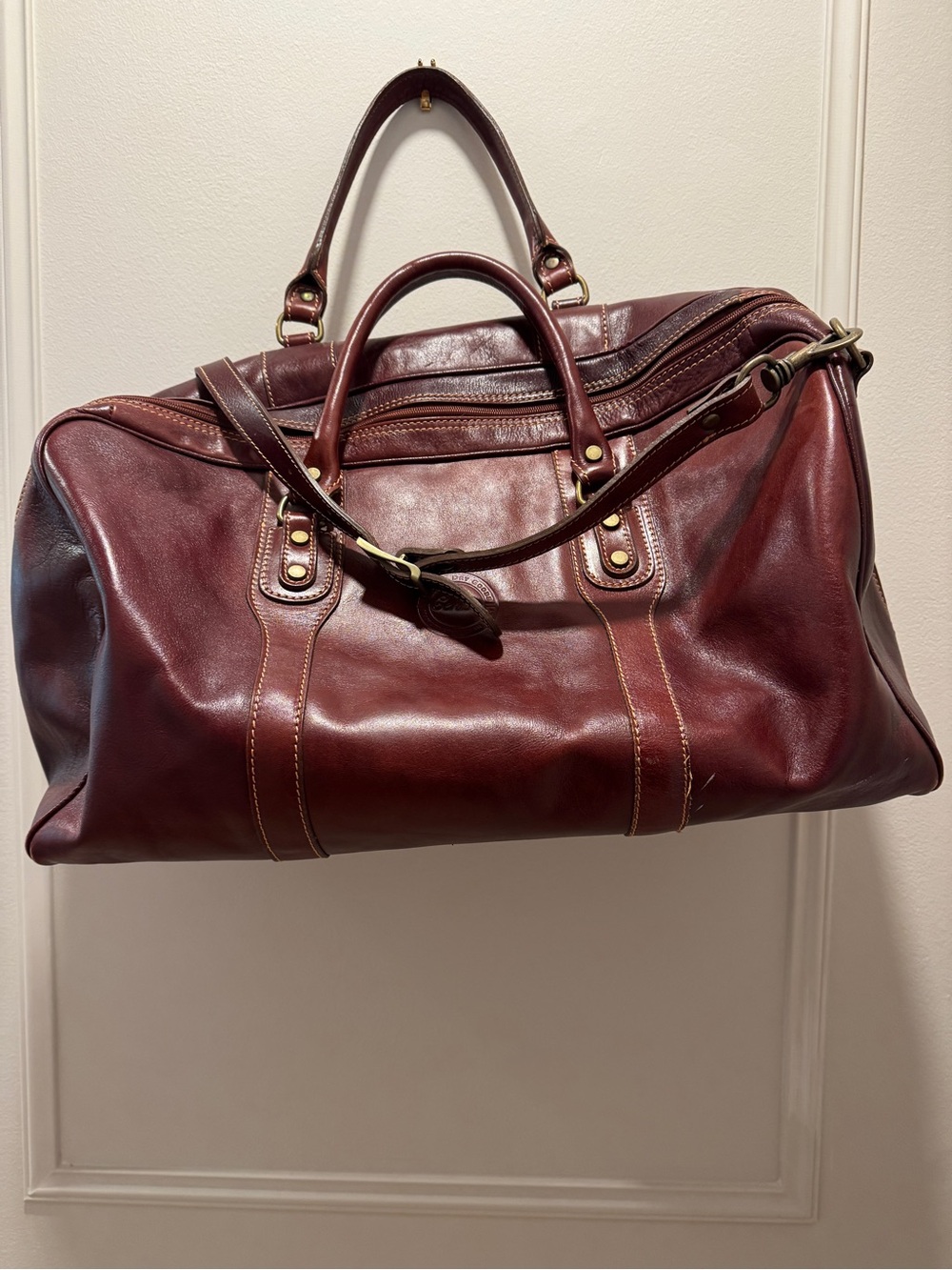 Men's Leather Duffel Bag - Classic Travel Weekender